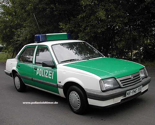 Opel Ascona C, Baujahr 1987 aus dem Polizeioldtimer Museum in Marburg