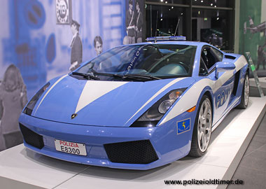 Lamborghini der ital. Polizei - Ausstellung Razzia
