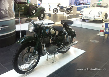 NSU Polizei-Motorrad in der Ausstellung "Razzia"