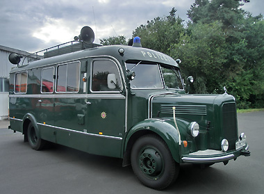 Der Mercedes Fernmeldebetriebsbus der Polizei Hessen aus dem Jahr 1952