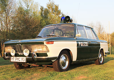 Polizei-BMW vom Typ 2000