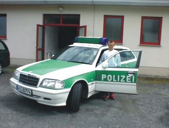 DB-Streifenwagen der Hessischen Polizei