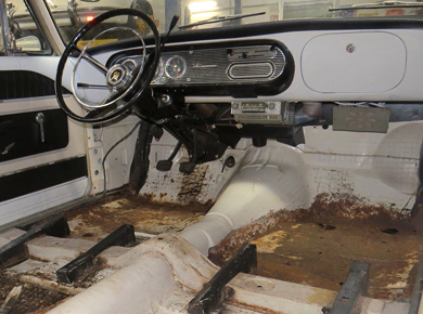Einige Bilder von der Restauration des Ford Taunus 17m (P3) als Polizeifahrzeug