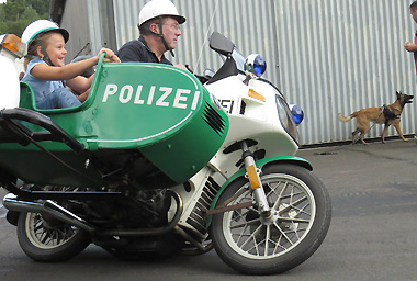 Beiwagenfahrt zum Sommerfest im Polizeioldtimer Museum Marburg