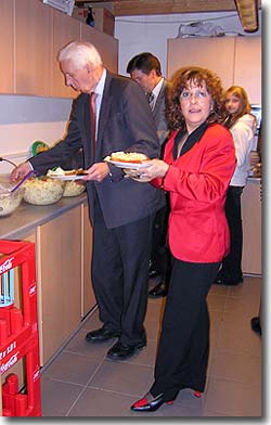 Dr. Herbert Gnther mit Siggi Menche, der Frau des Prsis "Henner"